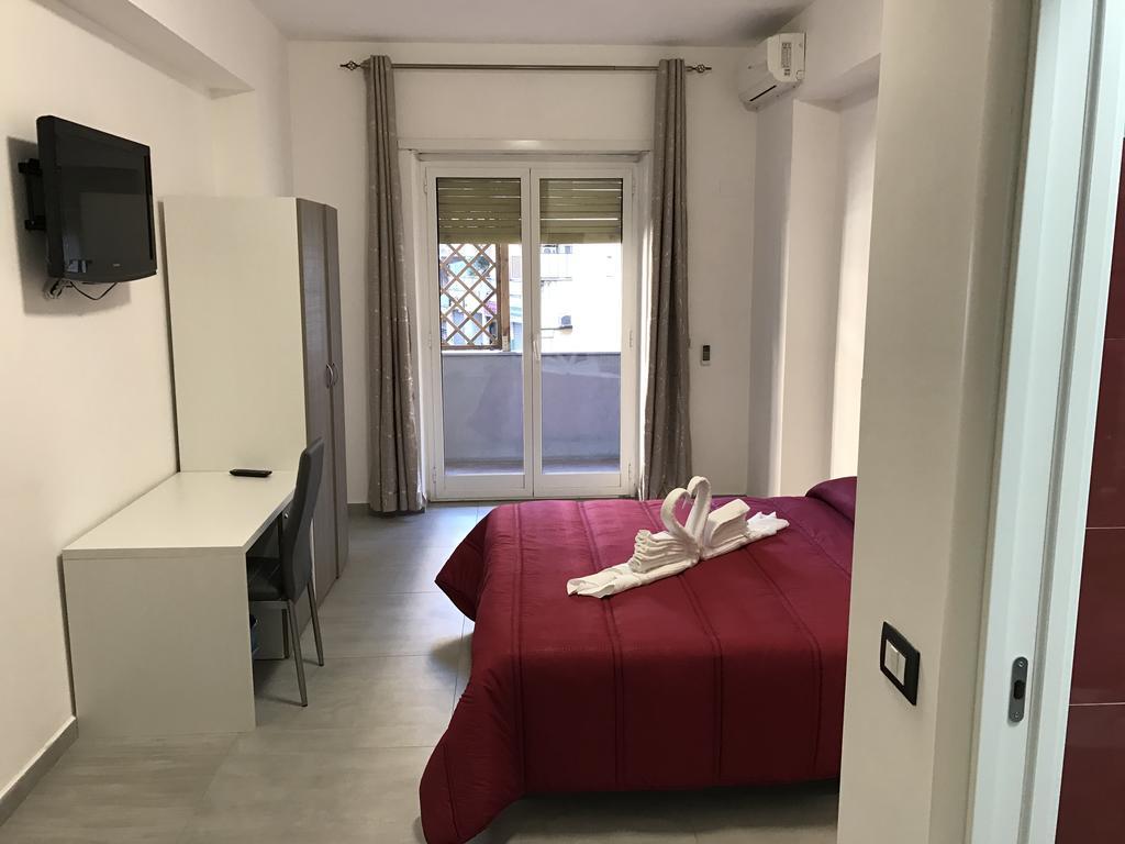 Tiburtina Royal Pensión Roma